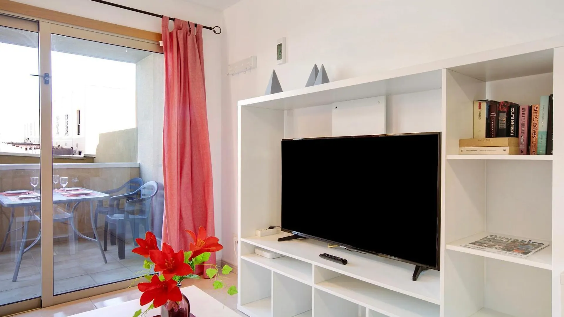 Residencial En El Medano Apartment